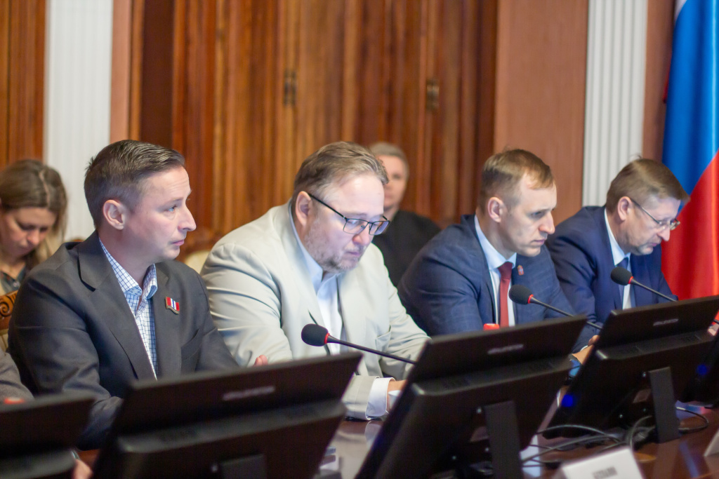 экономичснекеий 2 04.12.2025.jpg