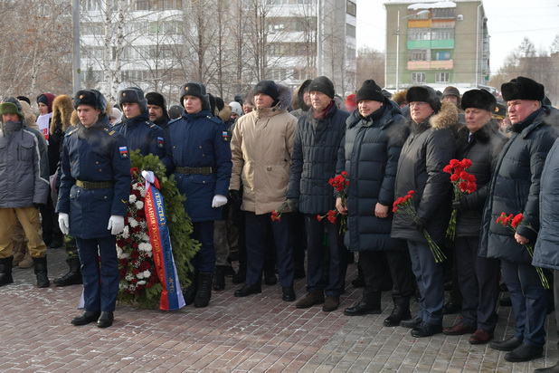 Александр Артемов почтил память воинов-интернационалистов