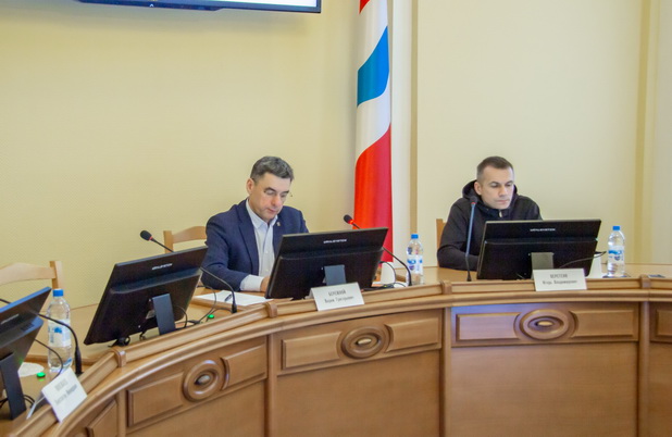 Проект областного бюджета на 2026-2028 годы направят на рассмотрение в комитеты и другим субъектам права законодательной инициативы