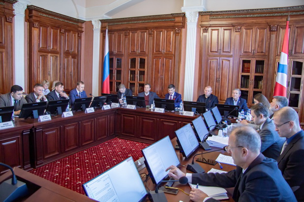 Правоприменение областного закона об учете госимущества Омской области рассмотрено на профильном комитете