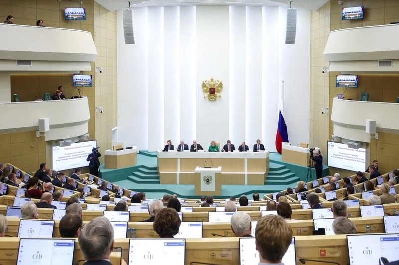 Александр Артемов принял участие в парламентских слушаниях по проекту федерального бюджета на ближайшие три года