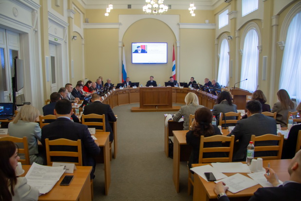 Комитет рассмотрел поправки к бюджету